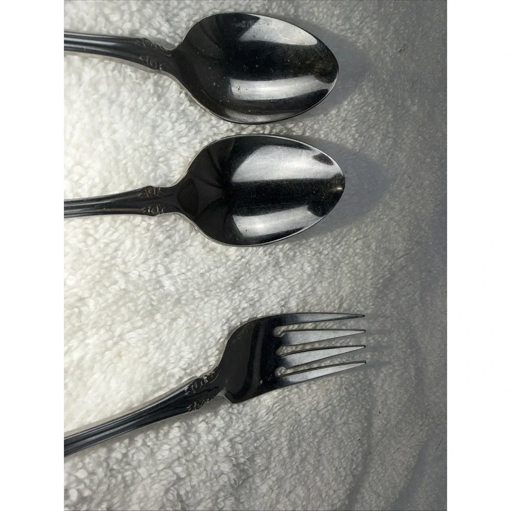 Oneida Community Stainless BRAHMS 4 Pieces Miscellaneous Lot Of Items Spoon Fork